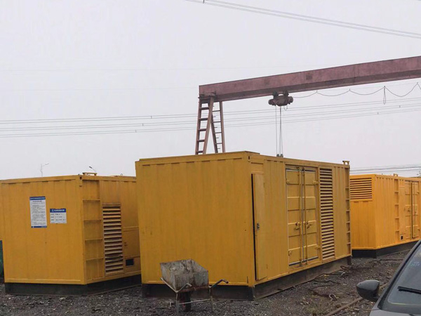 无为100kw柴油发电机组每小时油耗？