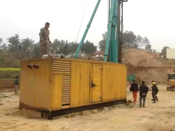 无为如何判断水冷式机油散热器密封件是否需要更换？